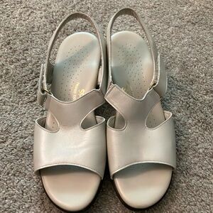 SAS suntimer heel strap sandal